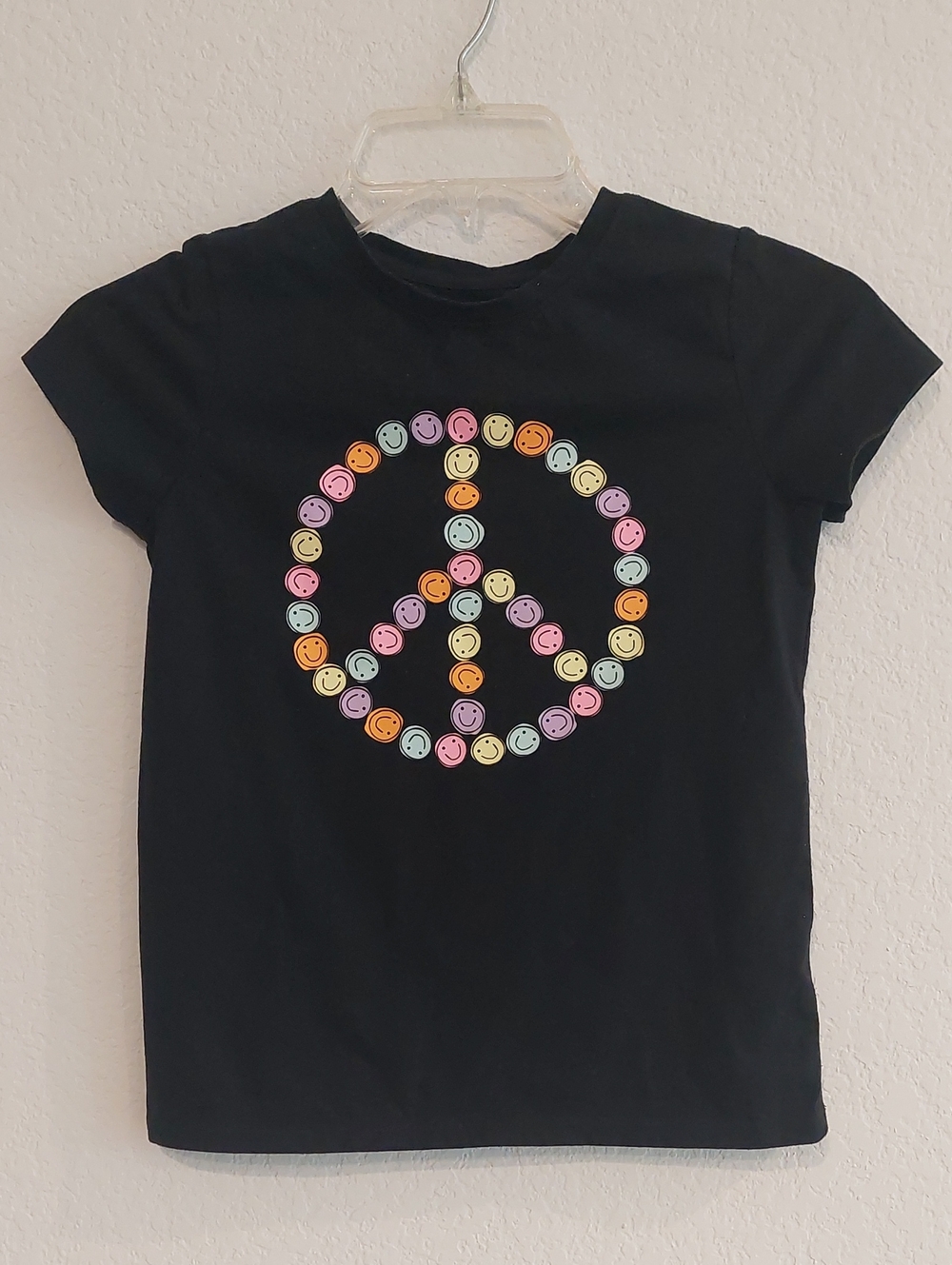 CAT & JACK Smiley-Face Peace Sign Black Short-Sleeve Tee-shirt NWOT